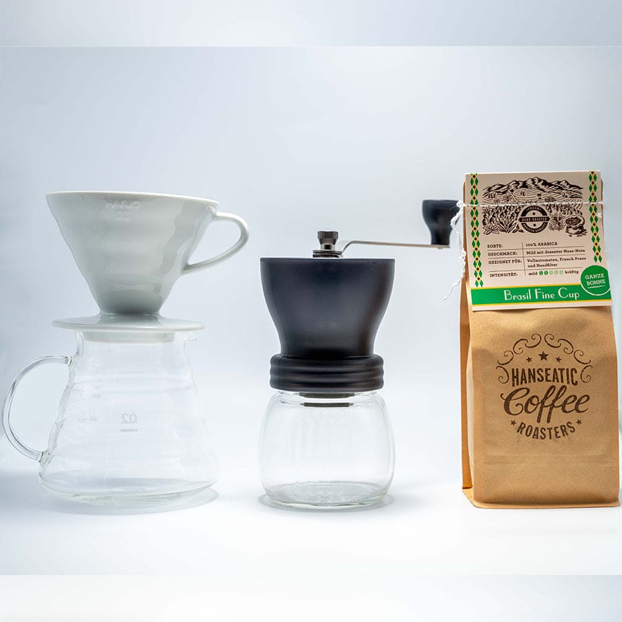 Hario V60, 250g Brasil Fine Cup & Kaffeemühle - Hanseatic Coffee Company 